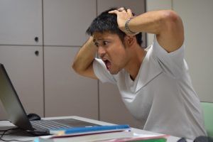 アフィリエイトの情報商材が危ない！と思う理由